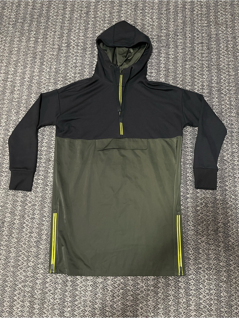 Athleta Radiant Hybrid Dress Black & Olive Hooded Dress with Neon Yellow Accent